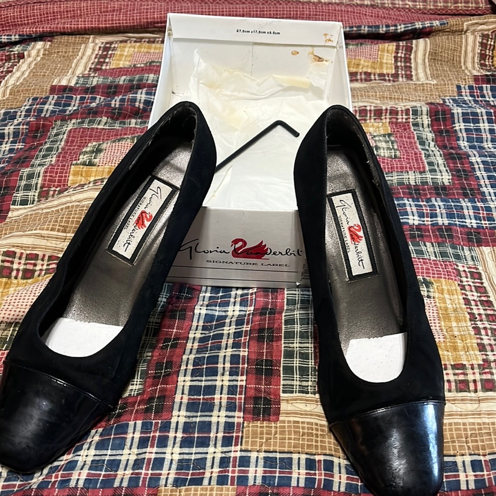 Vintage Gloria Vanderbilt high heels.